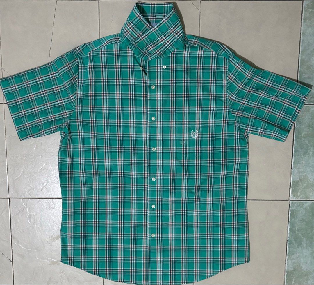 Chaps Button Down Polo (Category: Formal Shirts) located in Bacolod City. Submitted by stufffromsix (Listing ID 1349136200, Image 1). Description: .