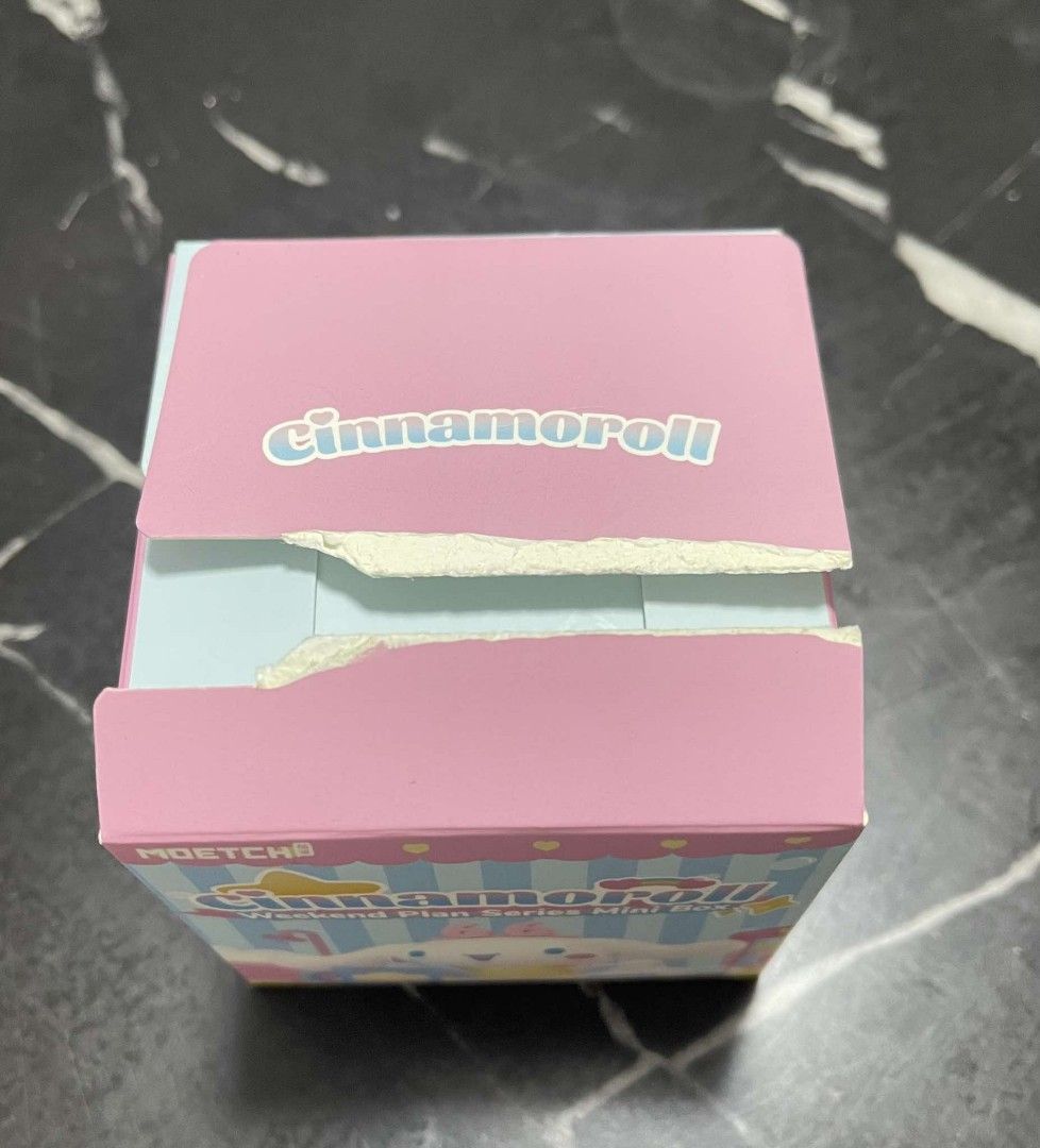 Cinnamoroll Weekend Plan Series Mini Box - Lovely Pet Coffee (Category: Designer & Blind Box Toys) located in Pasig City. Submitted by keyykoo (Listing ID 1349104029, Image 3). Description: OPENED BOX, FOIL SEALED RFS: Duplicate. First picture from first buy. Price is negotiable..