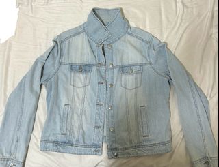 (Category: ) located in . Submitted by ehwkd (Listing ID 1349143411, Image 1). Description: .