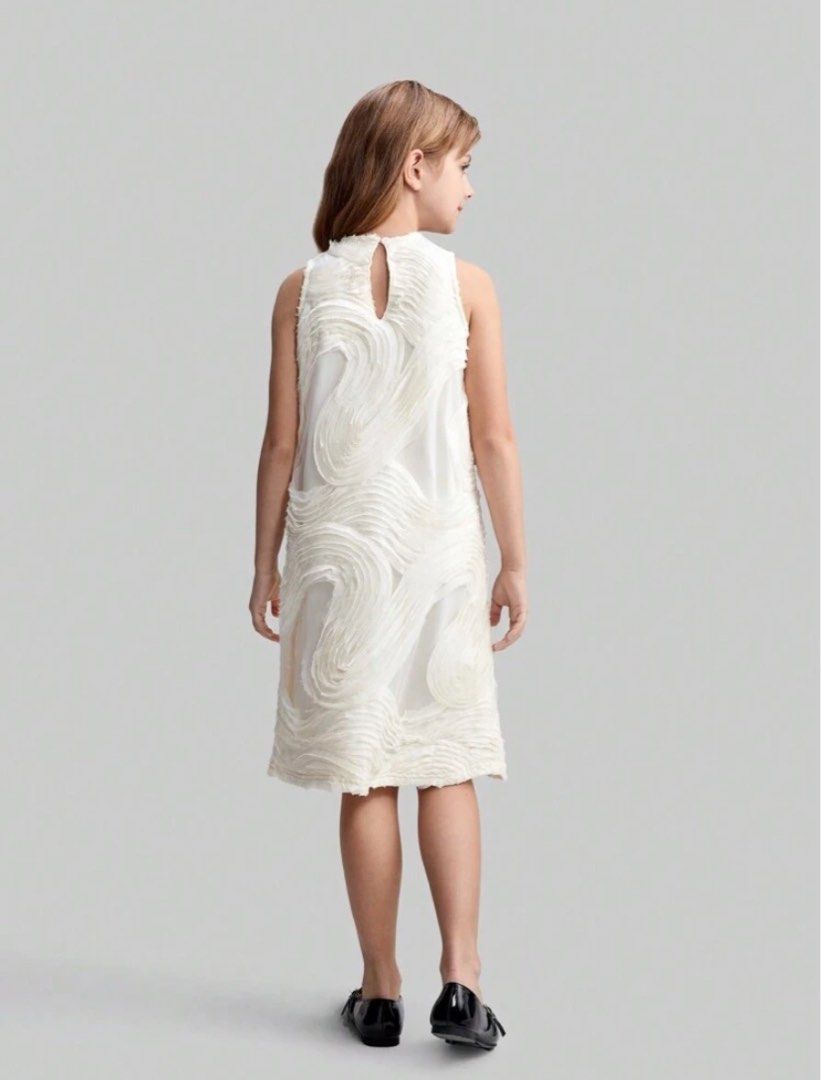 Dress for 10-12yr old (Category: Babies & Kids Fashion) located in Rizal. Submitted by babybareph (Listing ID 1349136109, Image 2). Description: Ang ganda nito! Used only once ng daughter ko sa event Bought this on Shein for 750 pesos.