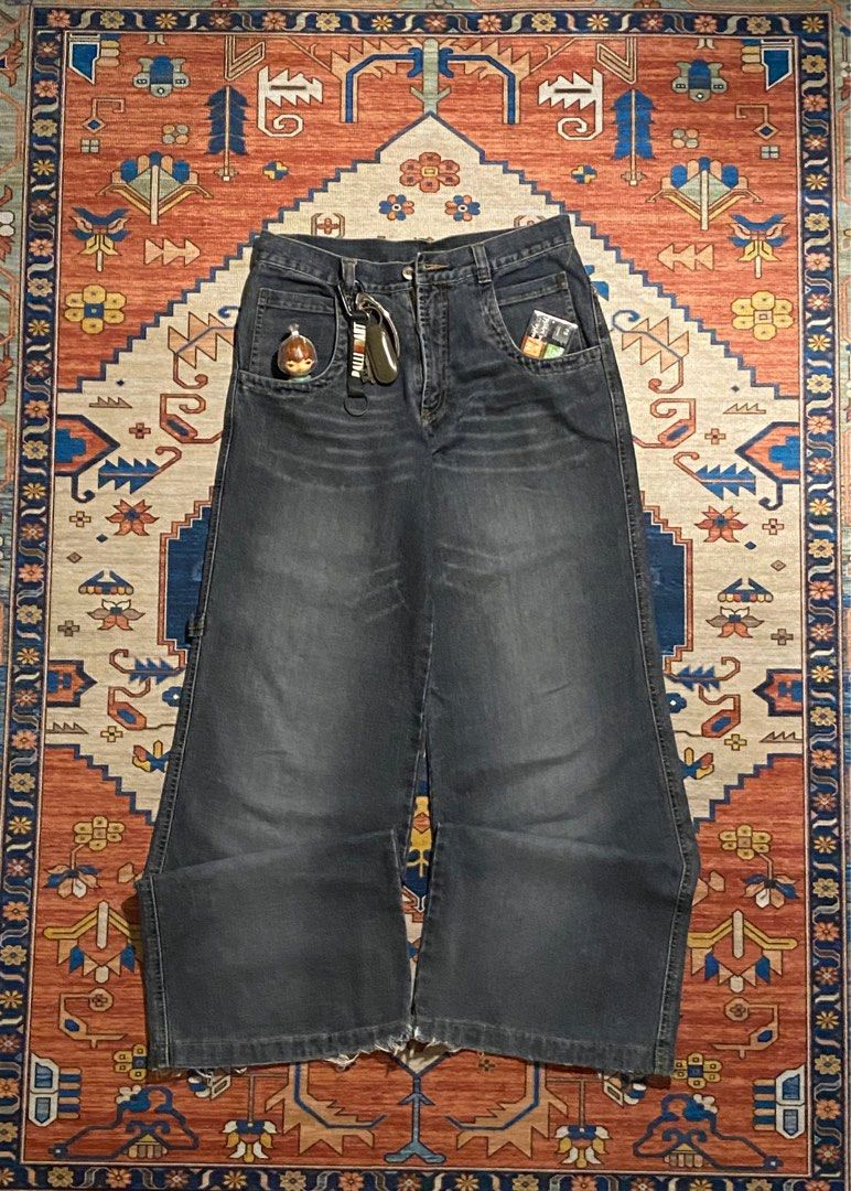 Jacko Wide Leg Pants (Category: Jeans) located in Makati City. Submitted by Cobykobe (Listing ID 1349135311, Image 1). Description: 📐Dimes: 📐L - 41 1/2 inch 📐W - 30 inch 📐LH - 12 inch ‼️PM for more info‼️.