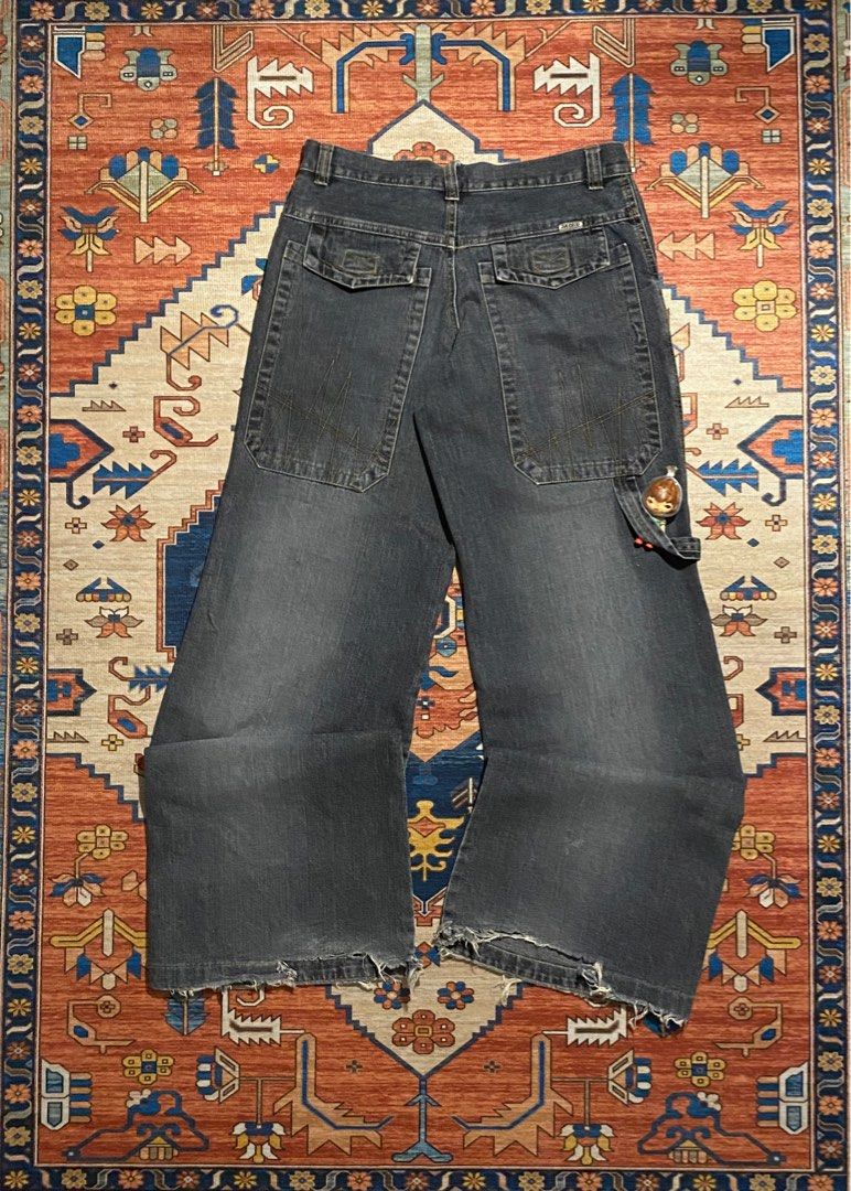 Jacko Wide Leg Pants (Category: Jeans) located in Makati City. Submitted by Cobykobe (Listing ID 1349135311, Image 2). Description: 📐Dimes: 📐L - 41 1/2 inch 📐W - 30 inch 📐LH - 12 inch ‼️PM for more info‼️.