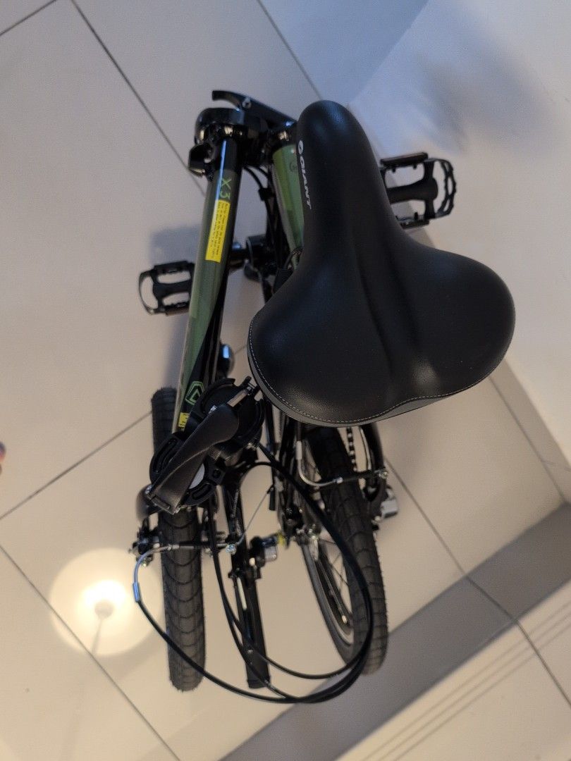 Java X3 (Category: Bicycles) located in Puchong. Submitted by hhang18 (Listing ID 1349090318, Image 2). Description: - internal 3 gears - upgraded to Giant sit and 16" big apple tires - well maintained.