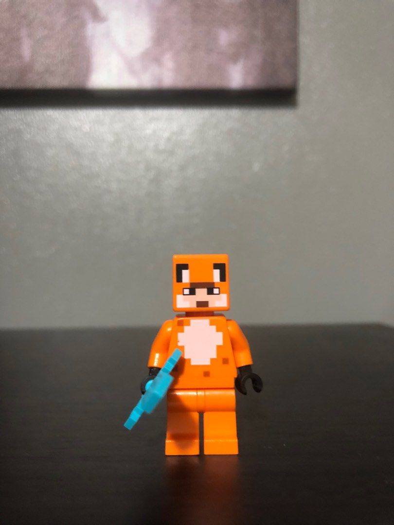 LEGO® MINECRAFT Fox Skin Minifigure (Category: Lego & Building Sets) located in Muntinlupa City. Submitted by calebsfinds (Listing ID 1349176467, Image 1). Description: LEGO® MINECRAFT Fox Skin Minifigure.