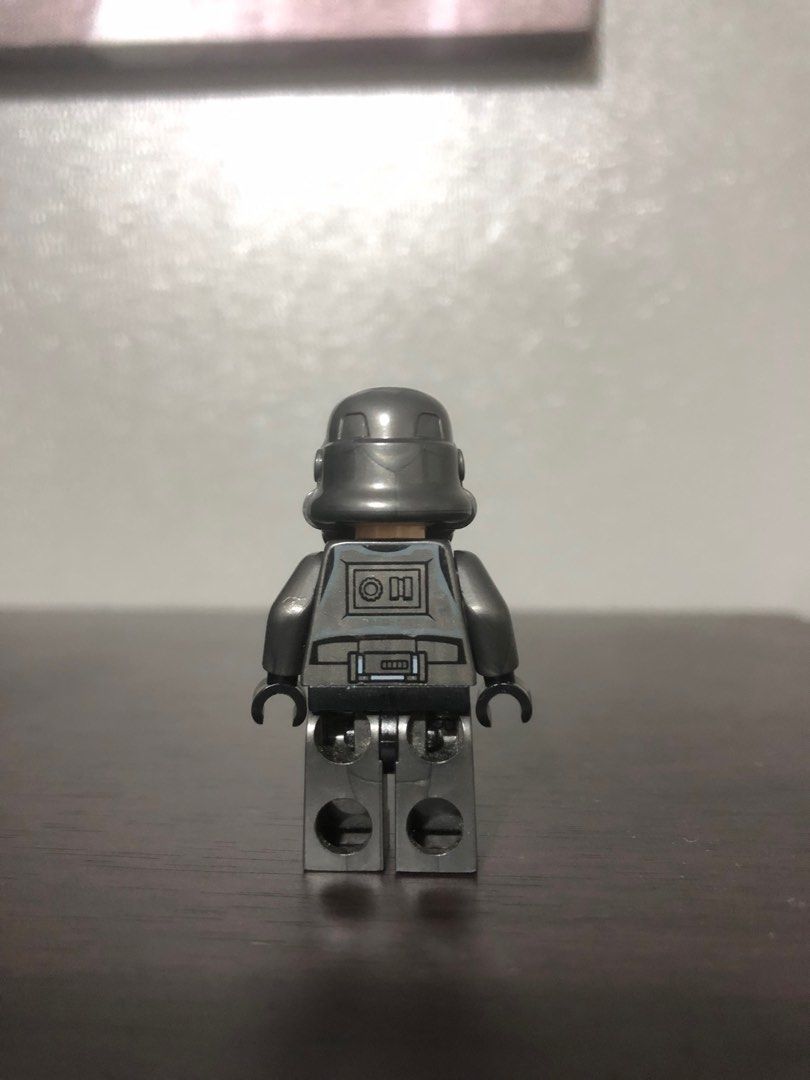 LEGO® STAR WARS Shadow Stormtrooper Minifigure (Category: Lego & Building Sets) located in Muntinlupa City. Submitted by calebsfinds (Listing ID 1349177514, Image 2). Description: LEGO® STAR WARS Shadow Stormtrooper Minifigure.