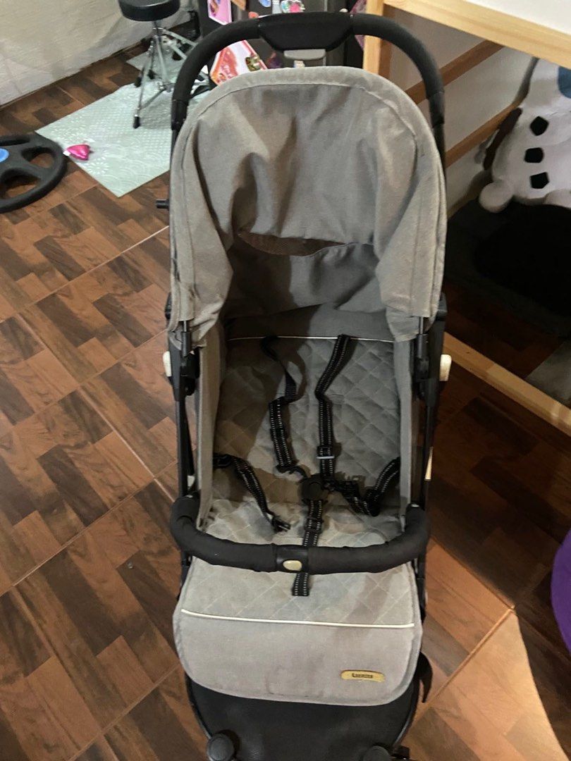 Looping Squizz 3 Stroller with upgraded Big Wheels 2.0 (Category: Strollers) located in Caloocan City. Submitted by winterspringsummer (Listing ID 1349019937, Image 2). Description: Regular price of stroller: ₱16,999 Regular price of Big Wheels 2.0: ₱4,990 Last price is the one stated in this ad. Love love love this stroller! Definitely travel-friendly, can be brought as carry-on, not heavy at all. My kid is now 6 and doesn’t need a stroller (but