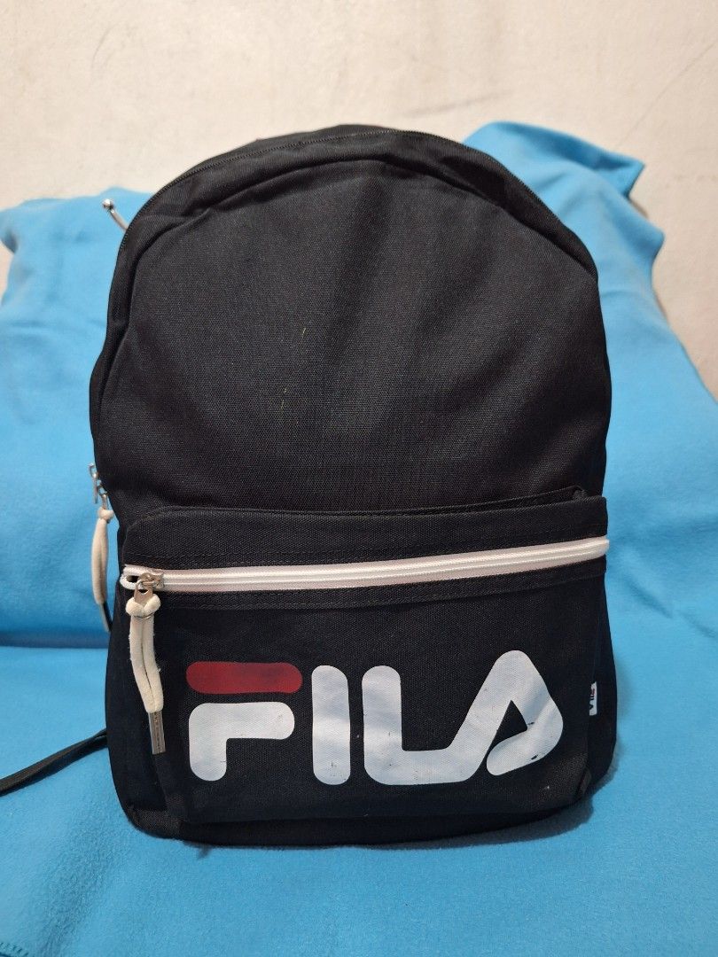Preloved FILA bag (Category: Backpacks) located in Consolacion. Submitted by janwilpnp (Listing ID 1349031837, Image 1). Description: 💥Selling Preloved Bag❗️ Original FILA BACKPACK Bag SILVER hardware po Size:Medium H=16.5" W=5" L=10.5" Basta gwapa jud sya. *Of course Masulod ang Laptop* DM me to avail. ❗️Hindi naman mahal ang magkaroon ng Mahal na Bag.PM mo lang ako❗️.