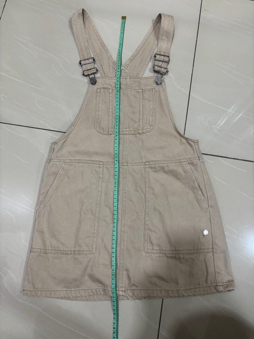 Pull & bear (Category: Dresses) located in Kuala Lumpur. Submitted by tttttan (Listing ID 1349144258, Image 2). Description: .