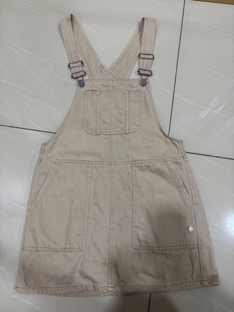 Pull & bear (Category: Dresses) located in Kuala Lumpur. Submitted by tttttan (Listing ID 1349144258, Image 1). Description: .
