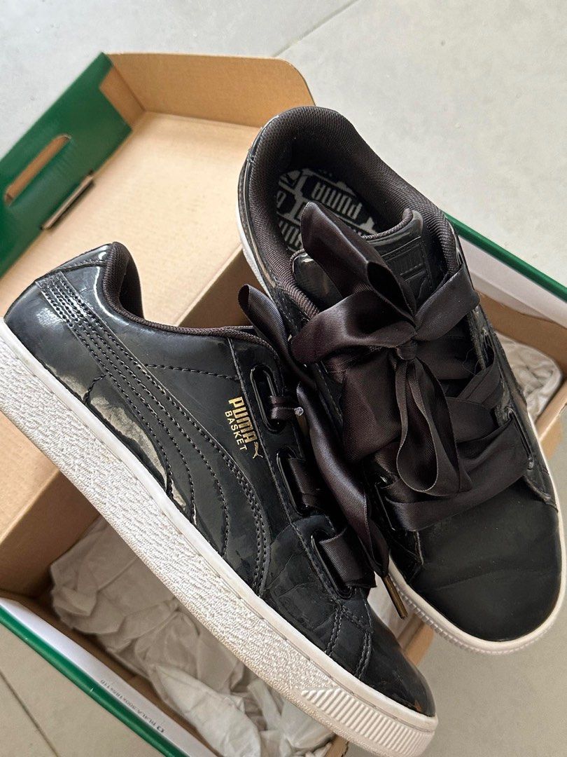 Puma Basket Patent (Category: Sneakers) located in Calamba. Submitted by queenofdeclutter (Listing ID 1349047213, Image 2). Description: Hi, I’m selling my Puma Basket Patent. Inclusion: Box and additional black lace RFS: Preloved and Decluttering Size: 38.5 EU, US 8, 24.5CM Condition: Well used MOP: Gcash MOD: J&T/Lalamove if nearby areas Kindly limit your expectations since this is Preloved 🫶🏻 📍Calamba, Laguna .