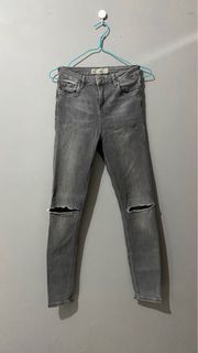 (Kategori: ) berada di . Dikirim oleh rchlprlvd (ID iklan 1349074566, Gambar 1). Deskripsi: .