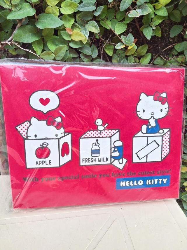 Sanrio Hello Kitty storage boxes (Category: Storage Boxes & Baskets) located in Makati City. Submitted by hellokittytreasure (Listing ID 1349177819, Image 3). Description: Set of 2 different sizes.