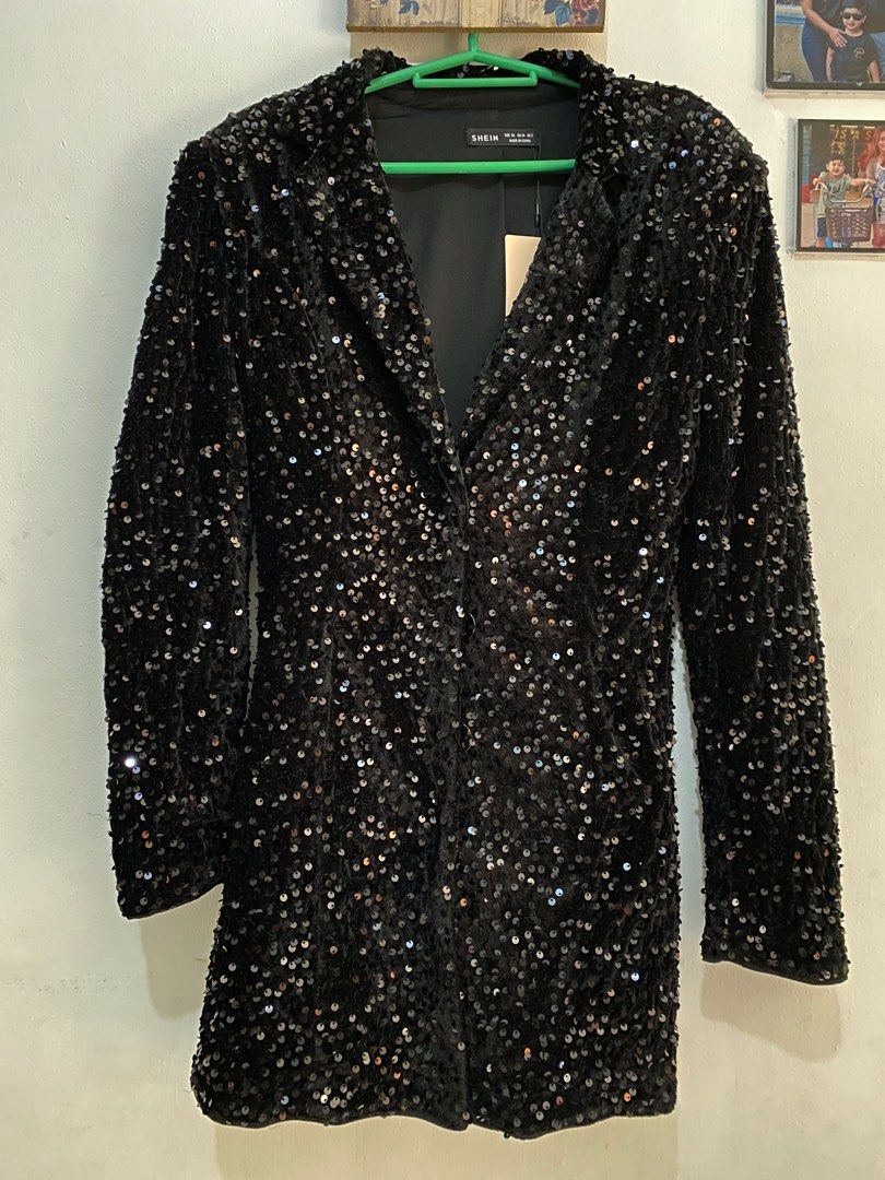 Sequin Blazer Dress SHEIN + Short (Category: Evening dresses & gowns) located in Imus. Submitted by raqylight (Listing ID 1349024245, Image 3). Description: Used Once Separate ko bnili ung blazer at short, pero sell ko na silang magkasama for only P1050 Loc Imus.