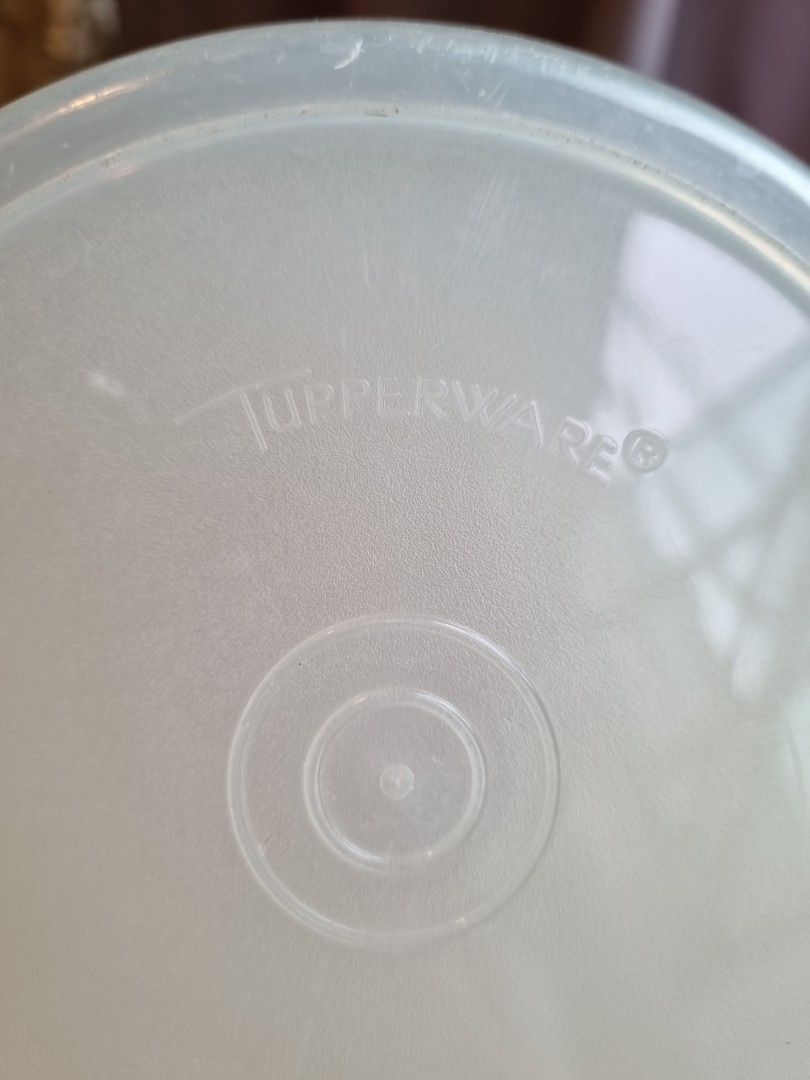 Tupperware Water Pitcher65074092778371111