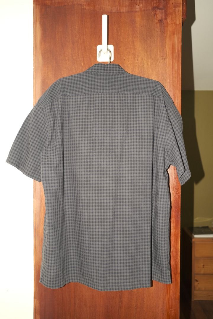 Uniqlo x JWA Spring 2020 / Navy (Category: Tshirts & Polo Shirts ) located in San Fernando. Submitted by jo3k4y (Listing ID 1349085452, Image 2). Description: Tagged Size: XL Not Thrifted - Personal Piece, Used a few times only. Dimes (Inches): Width: 24 Length: 30 Shipping Fee is 100 within luzon, Outside Luzon 150 Meetups can be done in San Fernando, Pampanga :) .