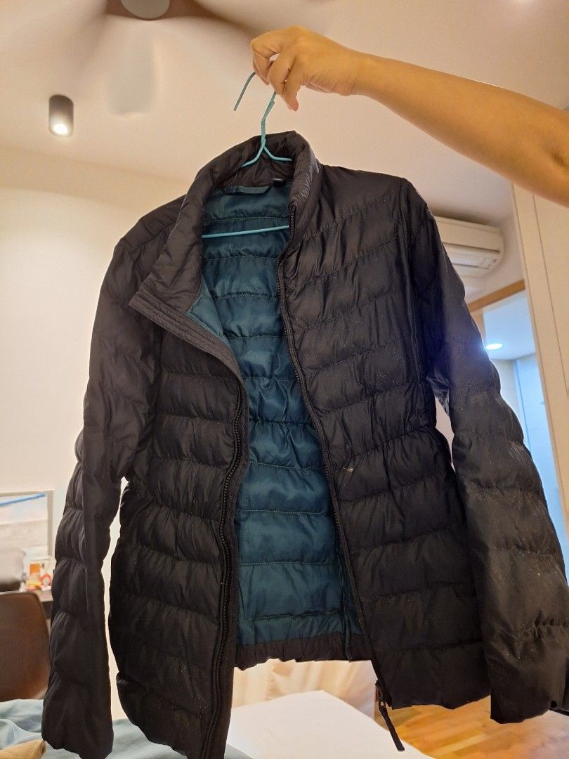 Winter Jacket (Category: Babies & Kids Fashion) located in Singapore. Submitted by zoom13 (Listing ID 1349165261, Image 1). Description: uniqlo jacket size 130.