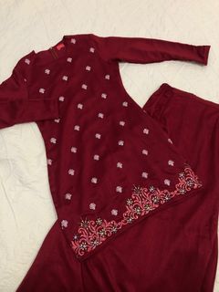 (Category: ) located in . Submitted by ciyaapreloved (Listing ID 1349125619, Image 1). Description: .