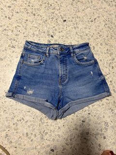 (Category: ) located in . Submitted by genev9 (Listing ID 1349091748, Image 1). Description: .
