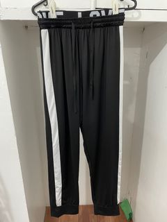 (Category: ) located in . Submitted by thriftmart (Listing ID 1349275018, Image 1). Description: .