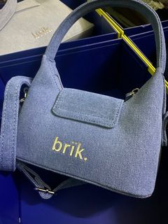 (Category: ) located in . Submitted by lilac_wardrobe (Listing ID 1349234582, Image 1). Description: .