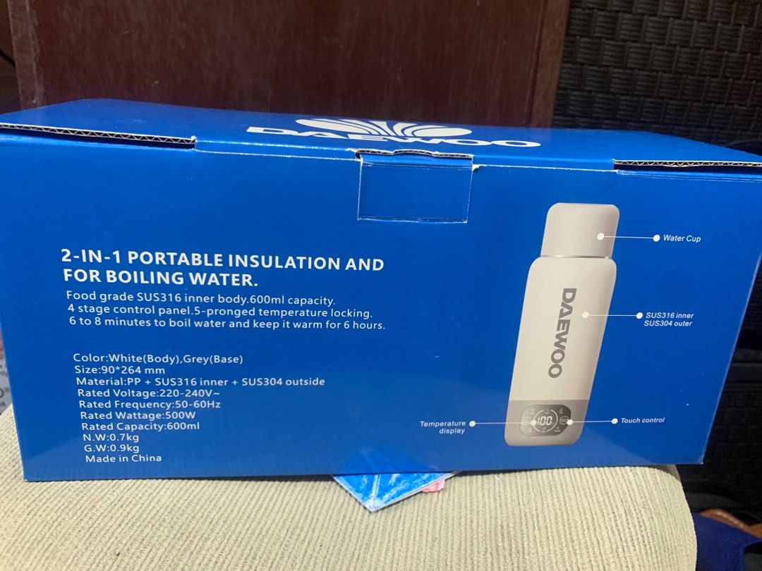 Daewoo Vacuum Flask (Category: Water Bottles & Tumblers) located in Valenzuela. Submitted by panchitasboutique (Listing ID 1349205695, Image 2). Description: Brandnew.