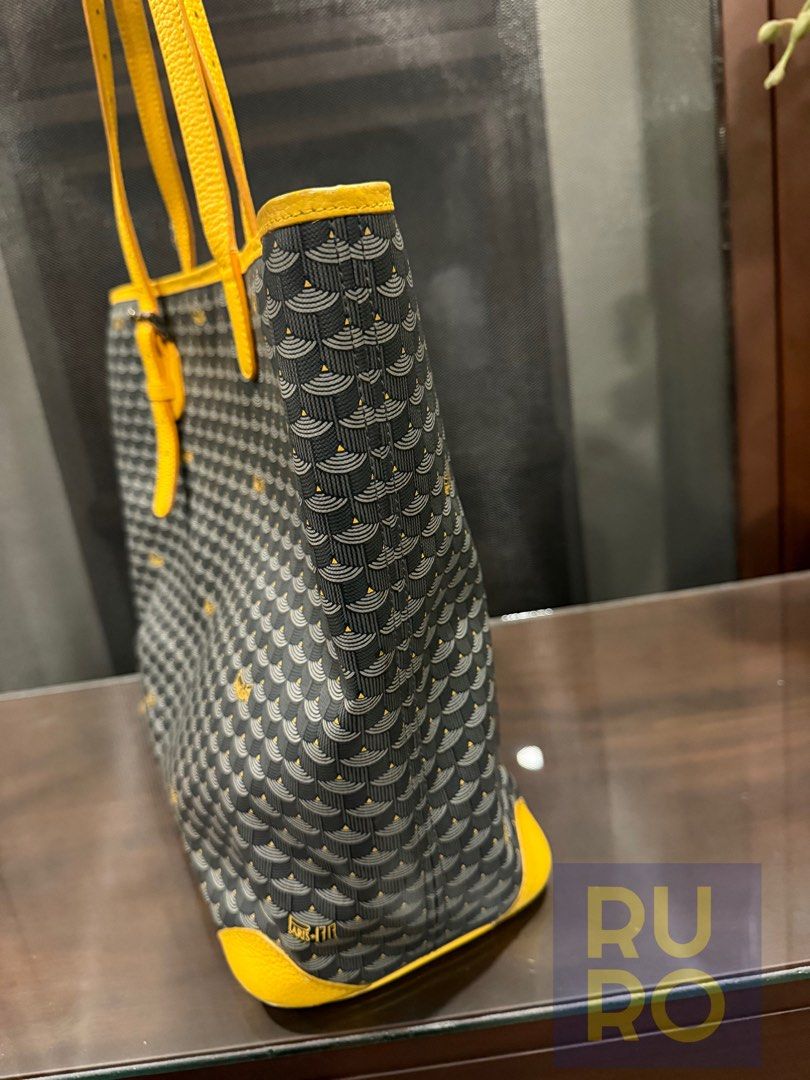 Faurè Le Page Daily Battle Bag (Category: Luxury Bags & Wallets) located in San Pedro. Submitted by k.a.24 (Listing ID 1349287076, Image 3). Description: !!Authentic!! Faure Le Page Daily Battle Bag Inclusion: Dust Bag and Paper Bag RFS: Decluttering.