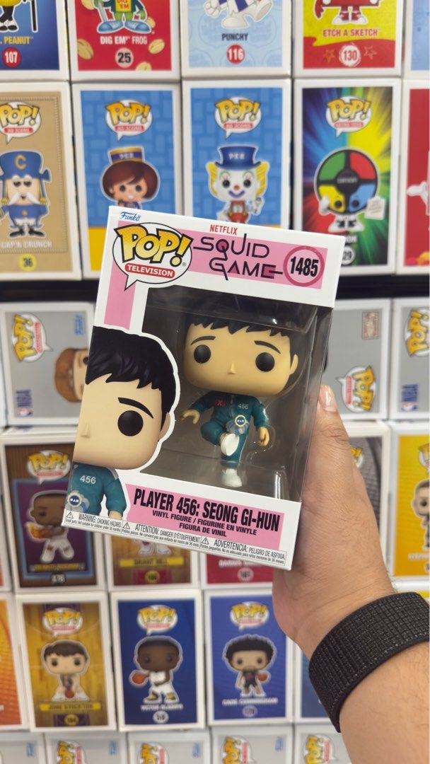 Front Man & Player 456: Seong Gi-Hun (Category: Vintage Collectibles) located in Manila. Submitted by keepcoolmnl (Listing ID 1349326019, Image 2). Description: 1100 each.