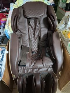 GINTELL DE SPACE STAR MASSAGE CHAIR