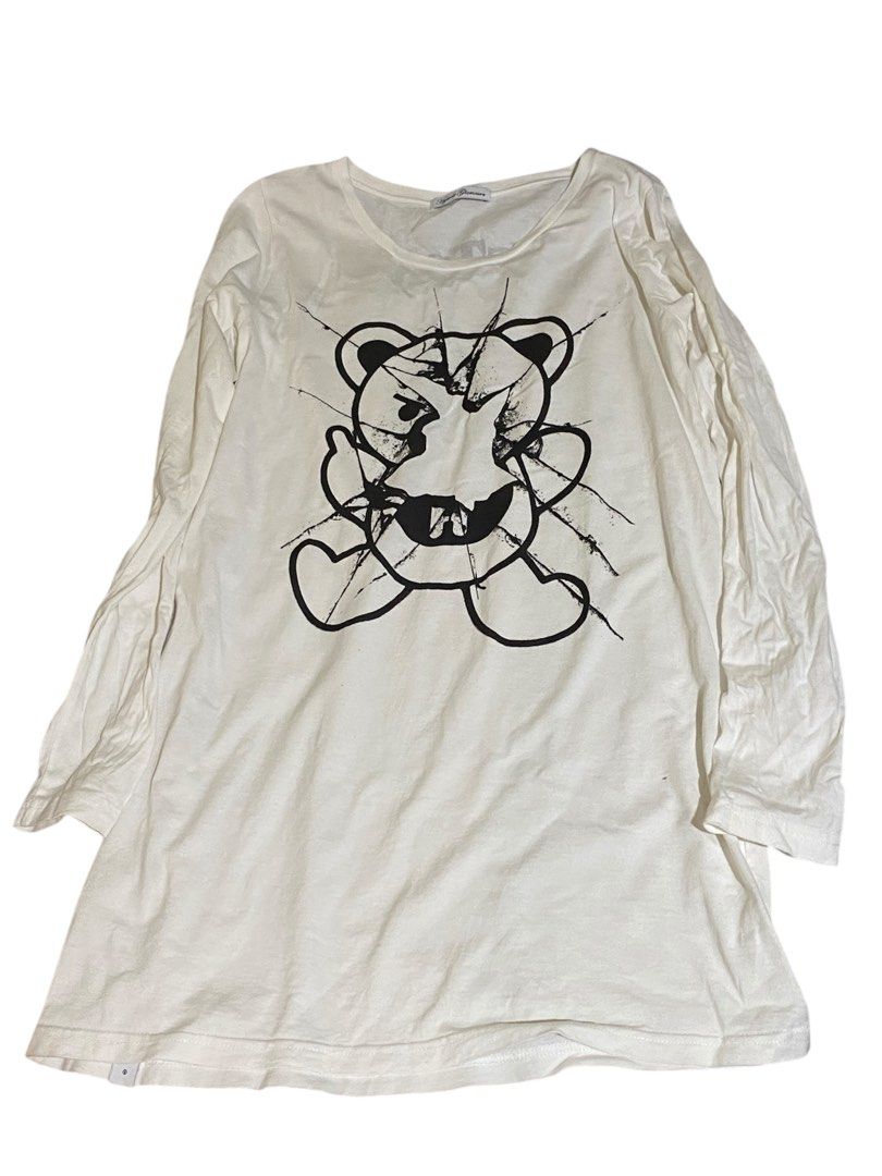 Hysteric glamour (Category: Shirts) located in Aroroy. Submitted by worst (Listing ID 1349305224, Image 1). Description: Shipped W- 16 inches L- 31 inches.