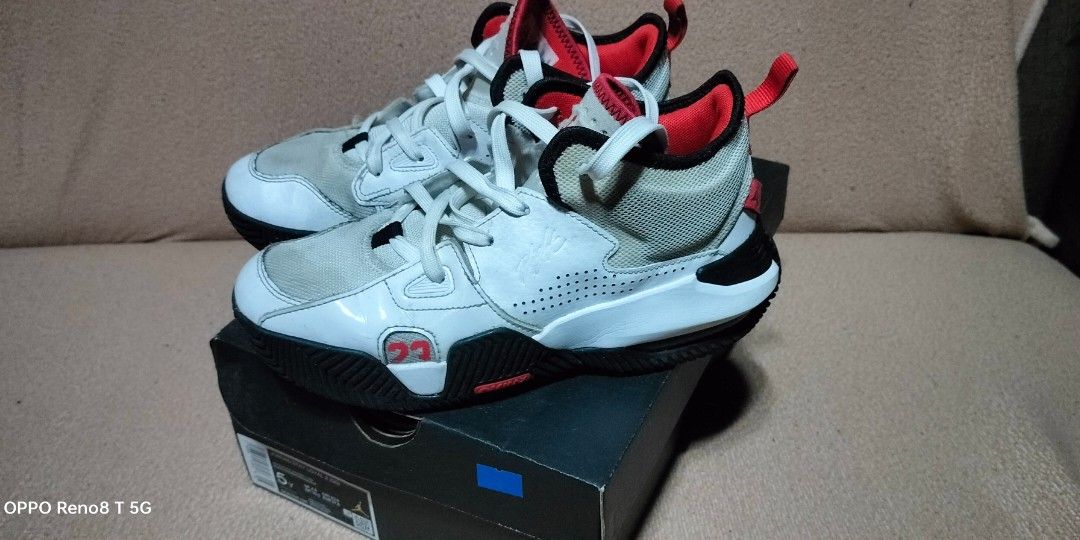 Jordan stay loyal 2 gs (Category: Sneakers) located in Manila. Submitted by noblecloud.c4228d (Listing ID 1349273967, Image 1). Description: jordan stay loyal gs size 5y with og box no issues, needs cleaning price @800 rfs: outgrown meetups @mandaluyong city hall shipping shouldered by buyer.