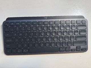 （分類：）位於 。 由 j.lam00 提交（商品編號 1349354154，圖片 1）。簡介： 。