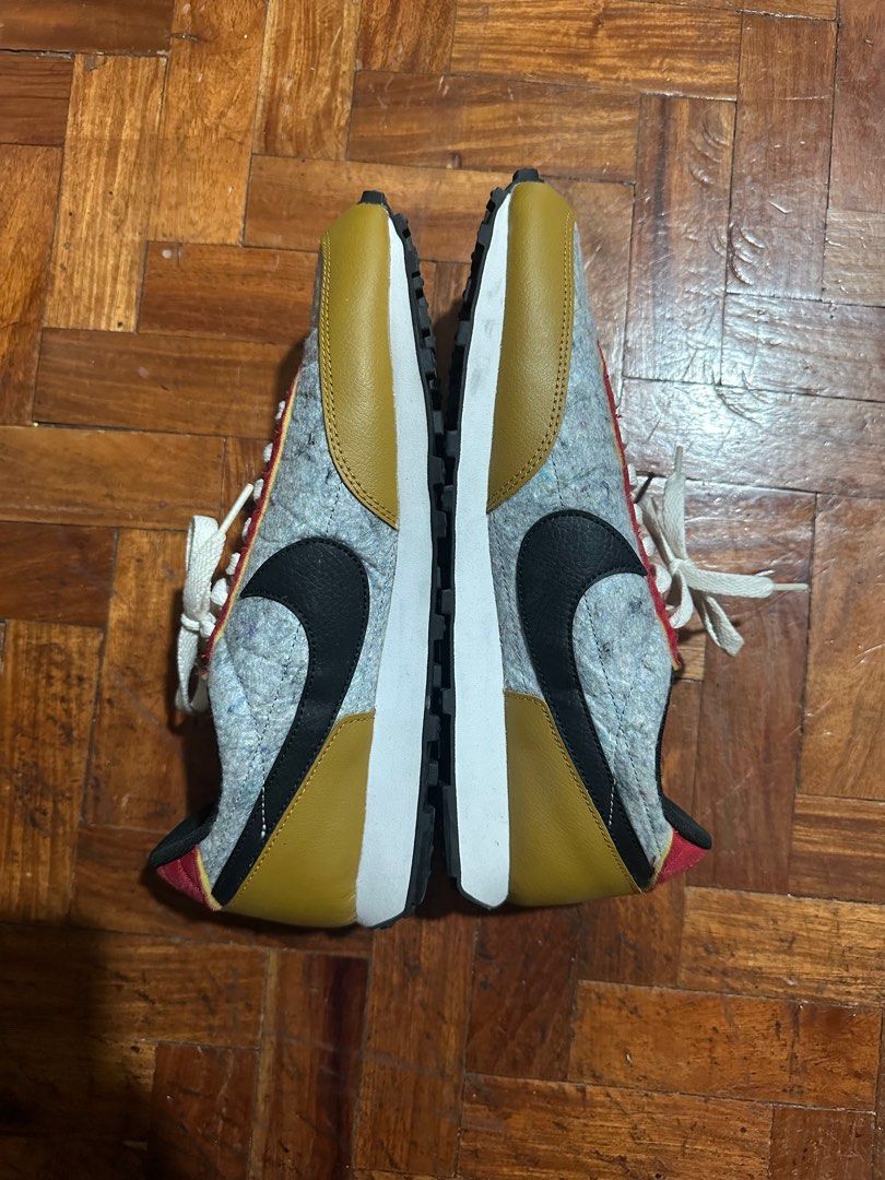 Nike DayBreak (Category: Sneakers) located in Marikina City. Submitted by declutterwithtin (Listing ID 1349314862, Image 1). Description: - bought from Commonwealth PH - authentic - used once last price already.