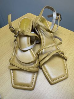 （分類：）位於 。 由 carlomenchu 提交（商品編號 1349209813，圖片 1）。簡介： 。