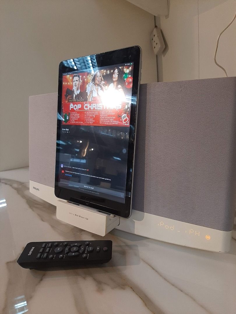 Philips Dual Docking Speaker (Category: Soundbars, Speakers & Amplifiers) located in Quezon City. Submitted by glempol-1 (Listing ID 1349261387, Image 2). Description: No issue IPAD not included elegant design maganda ang tunog, plug and play Apple certified product.