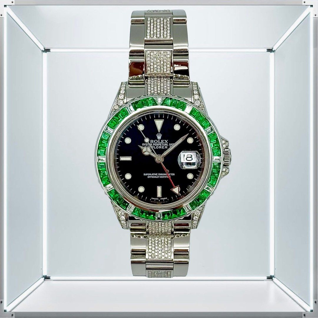 Rolex Explorer (Category: Luxury Watches) located in Las Pinas. Submitted by calmphoenix.234114 (Listing ID 1349243841, Image 2). Description: ROLEX Explorer 40mm Year ‘01 Reference 16570 Caliber 3185 Green Emerald Bezel Diamond Stainless Steel Bracelet Condition 9.8/10 Inclusions: Rolex Green Box Rolex Service Pouch Acrylic Case .