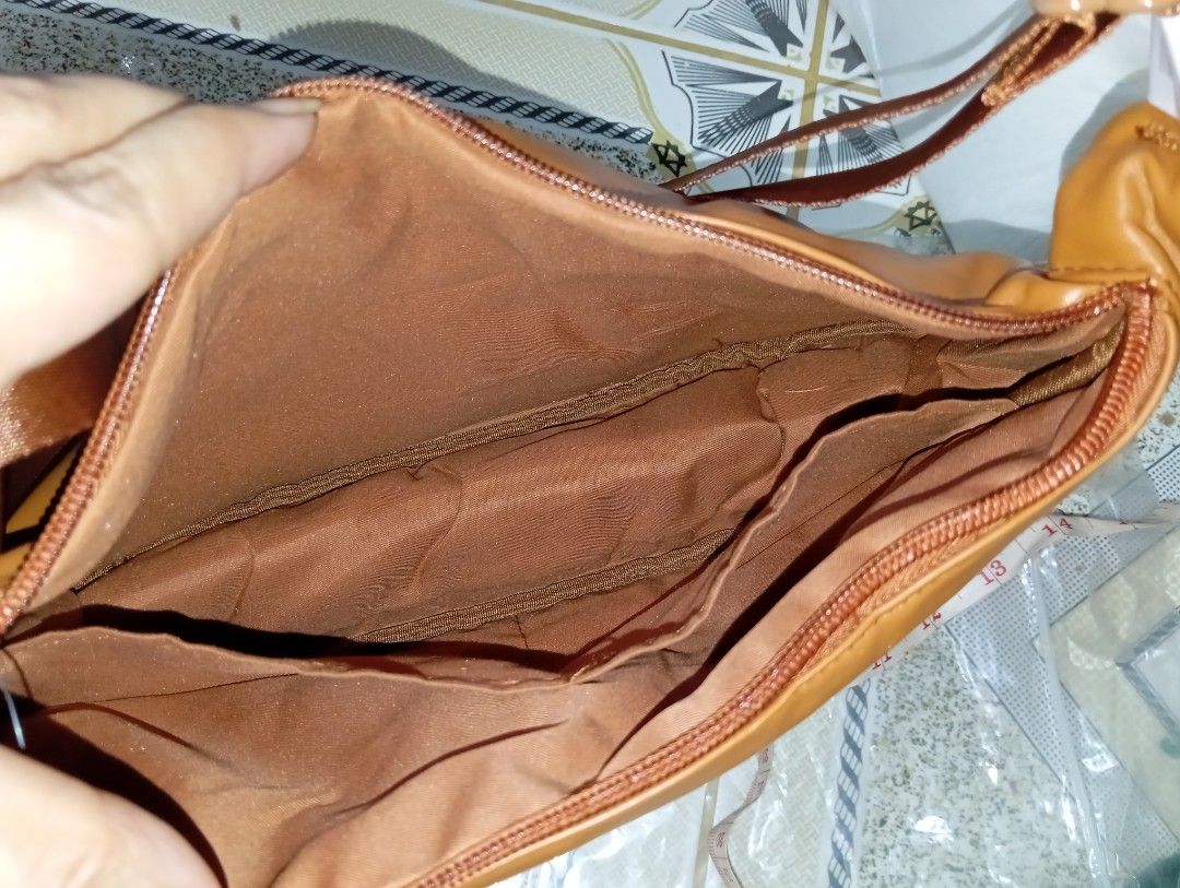 Shoulder Bag (by SM) (Category: Shoulder Bags) located in Manila. Submitted by joycu (Listing ID 1349244894, Image 2). Description: •Shoulder Bag (by SM) •Brand New •Php499.00 •Original Price: Php599.00 •1-pc Only •Actual Photo •MOP: Cash or Gcash •Meet-up: Robinsons Manila Branch -OR- •Shipping (si Buyer mag book at magbabayad ng SF) Thank you..
