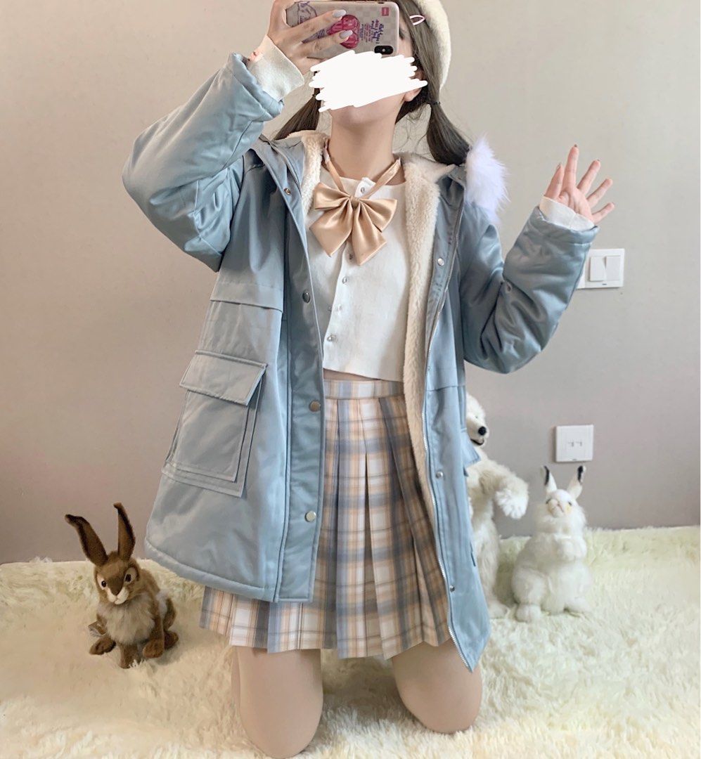 Winter Jacket (Category: Coats, Jackets and Outerwear) located in Singapore. Submitted by bunniess (Listing ID 1348311366, Image 3). Description: Brand new winter jacket in light blue Hoodie’s fur is detachable .