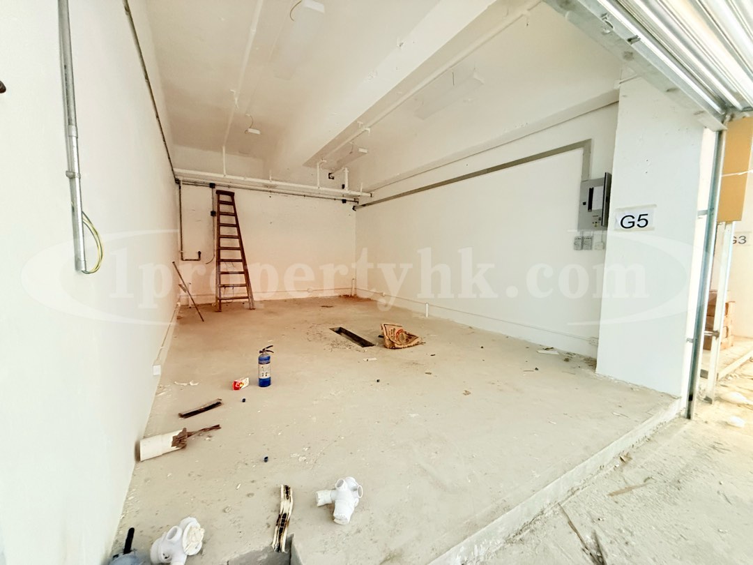 ⬆️ 28A Hung To Road 🔋 Tak Sun Building - Ground Floor 🔋 *All units come with a food manufacturing license* Intersection of Hung To Road Massive pedestrian flow Dual station advantage CBD2 Office and industrial buildings abound62863194468483112