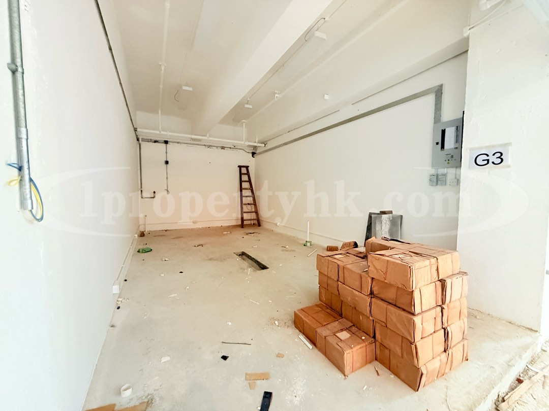 ⬆️ 28A Hung To Road 🔋 Tak Sun Building - Ground Floor 🔋 *All units come with a food manufacturing license* Intersection of Hung To Road Massive pedestrian flow Dual station advantage CBD2 Office and industrial buildings abound62863194468483111