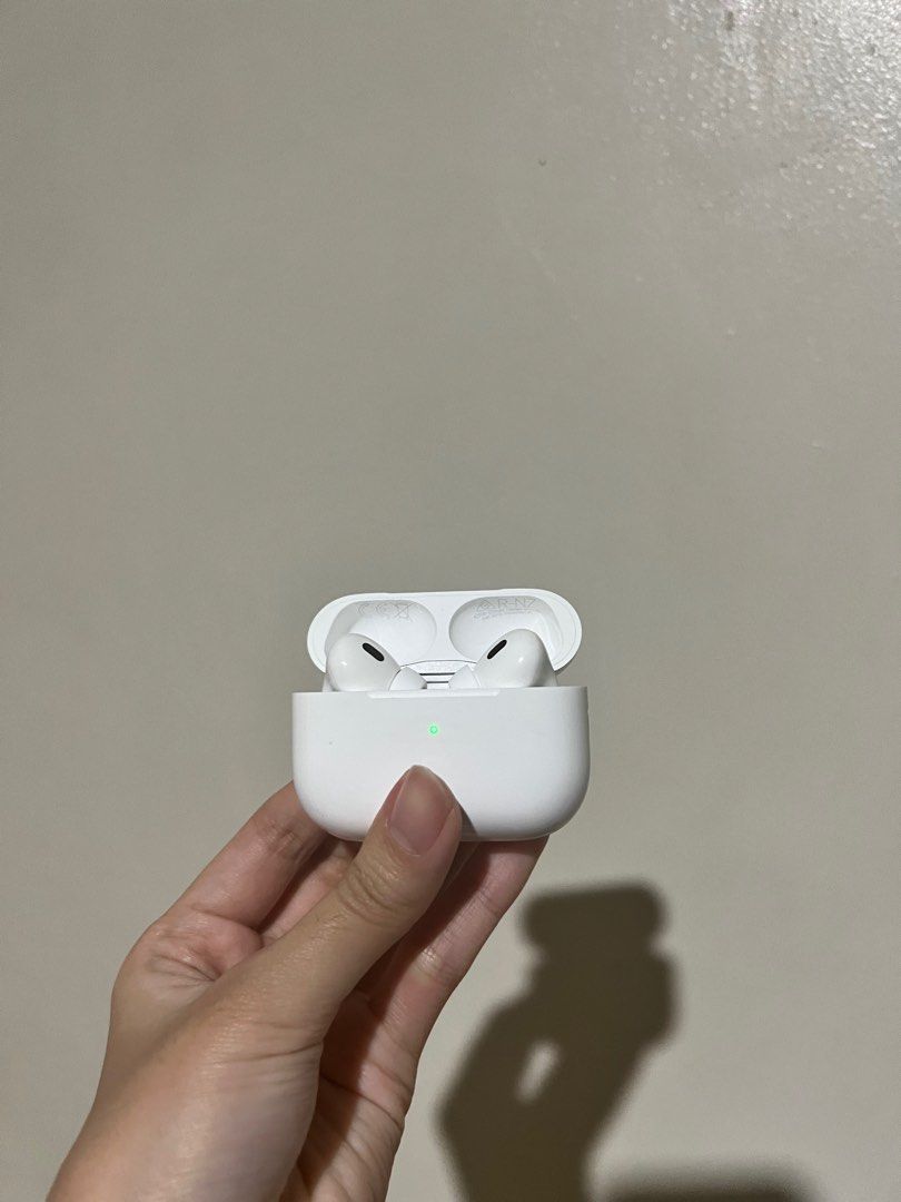 AIRPODS PRO GEN 2 with powermac receipt (Category: Earphones) located in Pasig City. Submitted by declutterapparel (Listing ID 1349529064, Image 3). Description: - bought from powermac - complete inclusions including receipt except for charger - no issue.