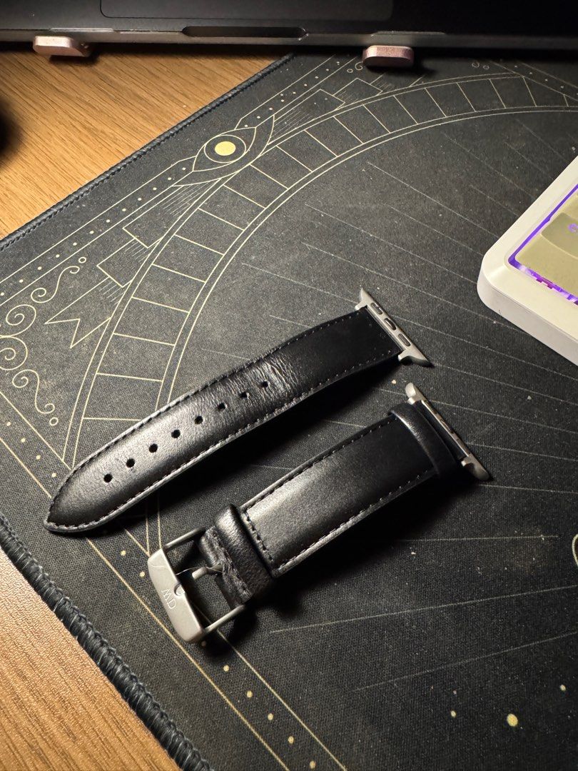 Daniel Wellington Apple Watch Strap/Band (Category: Women's Watches) located in Makati City. Submitted by jessemoon (Listing ID 1349500250, Image 3). Description: Daniel Wellington Apple watch band/strap. Bought for 2.7k last December. Used once and can pass as brand new with box. Slightly negotiable Rfs: would fit 45mm better.