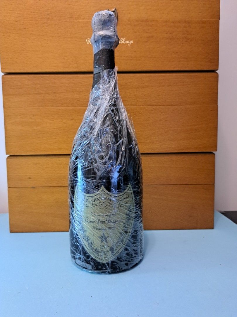 Dom 1992 （分類：酒精飲料）位於 Hong Kong。 由 trianglewinezone 提交（商品編號 1349512092，圖片 1）。簡介： 。