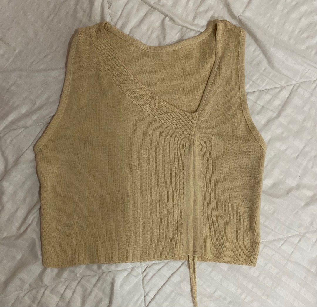 drawstring top (Category: Shirts) located in Kuala Lumpur. Submitted by qwsttna (Listing ID 1349465059, Image 1). Description: .