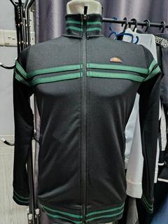 (Category: ) located in . Submitted by leecasualthrift (Listing ID 1341618759, Image 1). Description: .