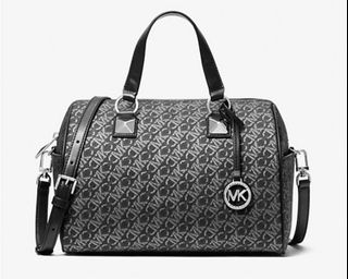 (Category: ) located in . Submitted by funtodeal (Listing ID 1349503062, Image 1). Description: .