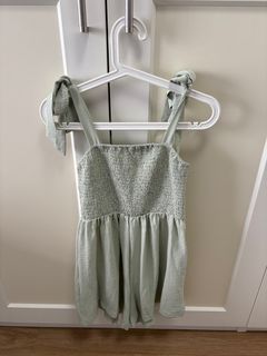 (Category: ) located in . Submitted by springclosetsales (Listing ID 1349437473, Image 1). Description: .