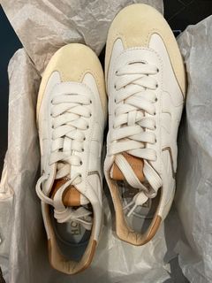 （分類：）位於 。 由 kinki777888999 提交（商品編號 1349524512，圖片 1）。簡介： 。