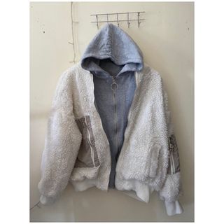 (Kategori: ) berada di . Dikirim oleh rozeeemawar (ID iklan 1344472625, Gambar 1). Deskripsi: .