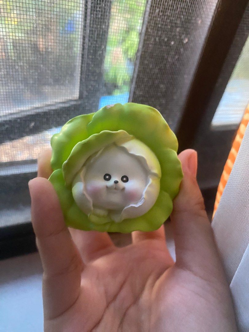 lettuce dog (Category: Plushies & Soft Toys) located in Bulacan. Submitted by aetherina (Listing ID 1349457666, Image 1). Description: Random lettuce dog. .
