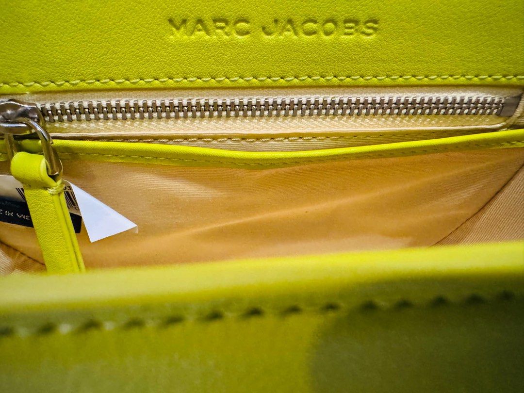 Marc Jacobs Saddle Bag (Category: Luxury Bags & Wallets) located in Binangonan. Submitted by tkozume (Listing ID 1349497766, Image 3). Description: •removable, adjustable, webbed cross-body strap •fold-over flap with magnetic closure •one interior zip pocket •interior slip pocket.